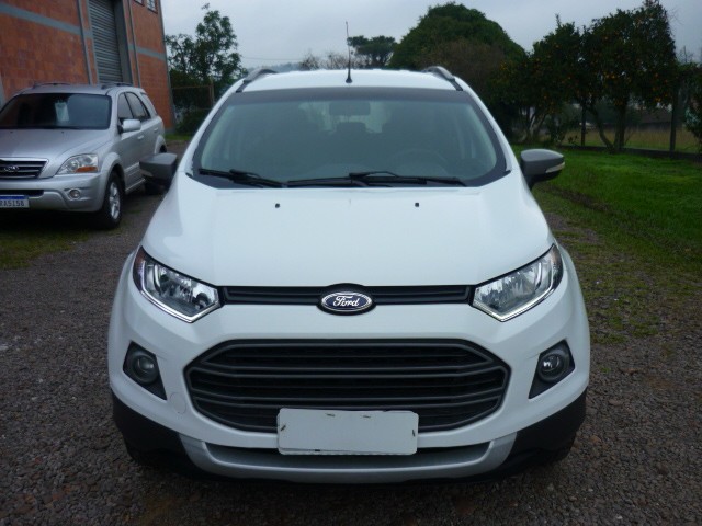 FORD ECOSPORT 1.6 FREESTYLE 2014/2015 PREMIUM AUTOMÓVEIS ARROIO DO MEIO / Carros no Vale