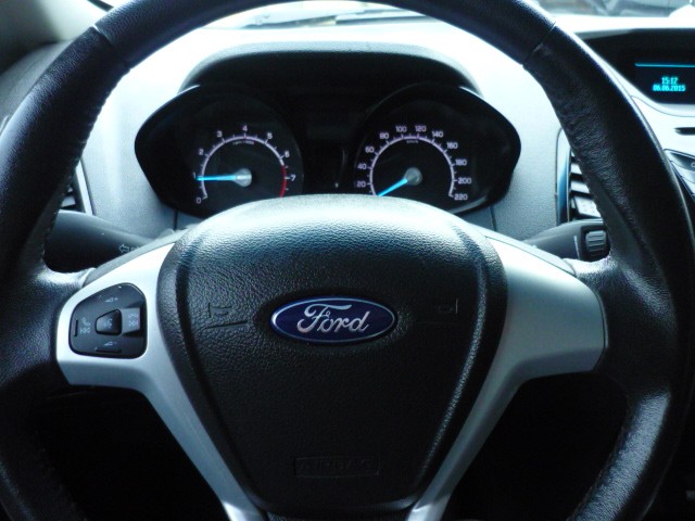 FORD ECOSPORT 1.6 FREESTYLE 2014/2015 PREMIUM AUTOMÓVEIS ARROIO DO MEIO / Carros no Vale