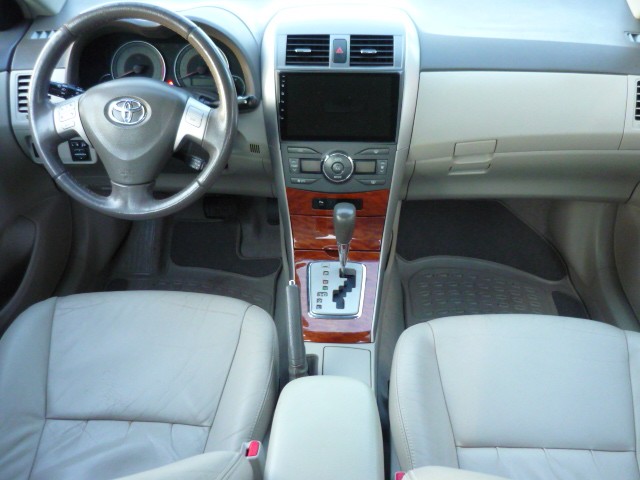 TOYOTA COROLLA SE-G 1.8 16V FLEX 2008/2009 PREMIUM AUTOMÓVEIS ARROIO DO MEIO / Carros no Vale