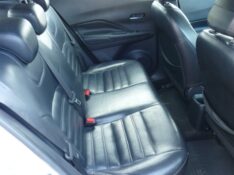 NISSAN KICKS 1.6 16V FLEX SV 4P XTRONIC 2017/2018 PREMIUM AUTOMÓVEIS ARROIO DO MEIO / Carros no Vale