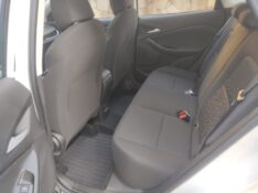 CHEVROLET TRACKER 1.0 TURBO 2025/2025 ALTERNATIVA VEÍCULOS LAJEADO / Carros no Vale