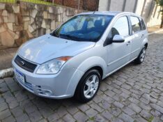FORD FIESTA 1.0 2009/2009 ALTERNATIVA VEÍCULOS LAJEADO / Carros no Vale