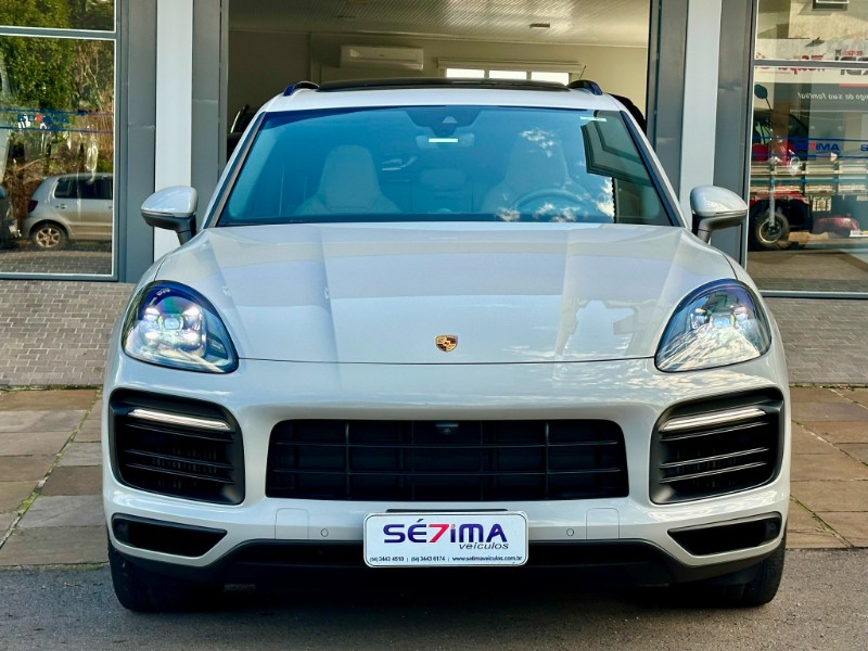 PORSCHE CAYENNE 3.0 V6 E-HYBRID PLATINUM EDITION AWD TIPTRONIC S 2022/2023 SÉTIMA VEÍCULOS GUAPORÉ / Carros no Vale