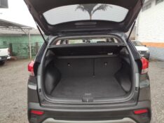 HYUNDAI CRETA 2.0 PRESTIGE 2017/2017 ROSAUTO VEÍCULOS VENÂNCIO AIRES / Carros no Vale