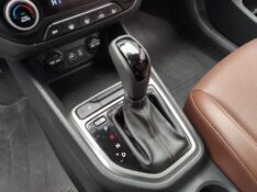 HYUNDAI CRETA 2.0 PRESTIGE 2017/2017 ROSAUTO VEÍCULOS VENÂNCIO AIRES / Carros no Vale