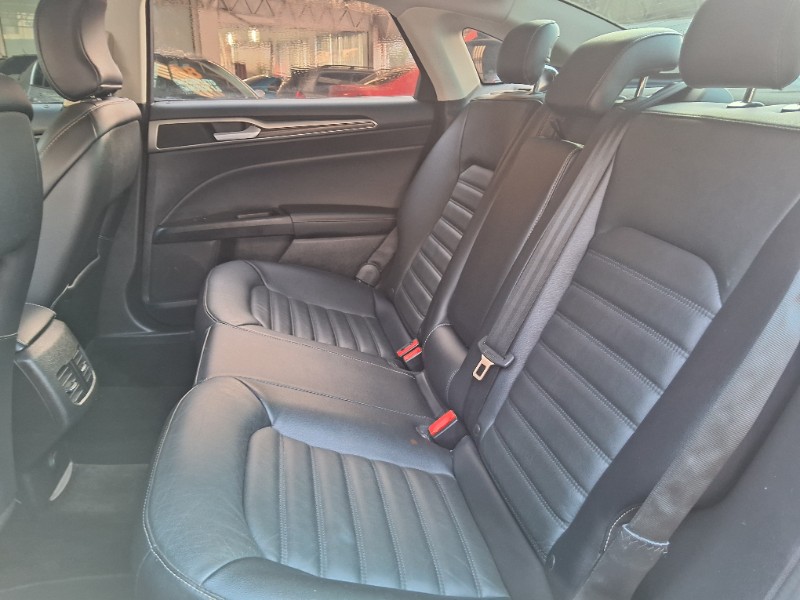 FORD FUSION 2.0 SEL 16V ECOBOOST 2018/2018 SCHAEFER AUTOMÓVEIS TEUTÔNIA / Carros no Vale