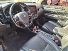 MITSUBISHI OUTLANDER 3.0 GT 4X4 V6 24V 2014/2015 SCHAEFER AUTOMÓVEIS TEUTÔNIA / Carros no Vale