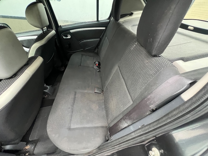 RENAULT SANDERO 1.6 STEPWAY 16V - 2009