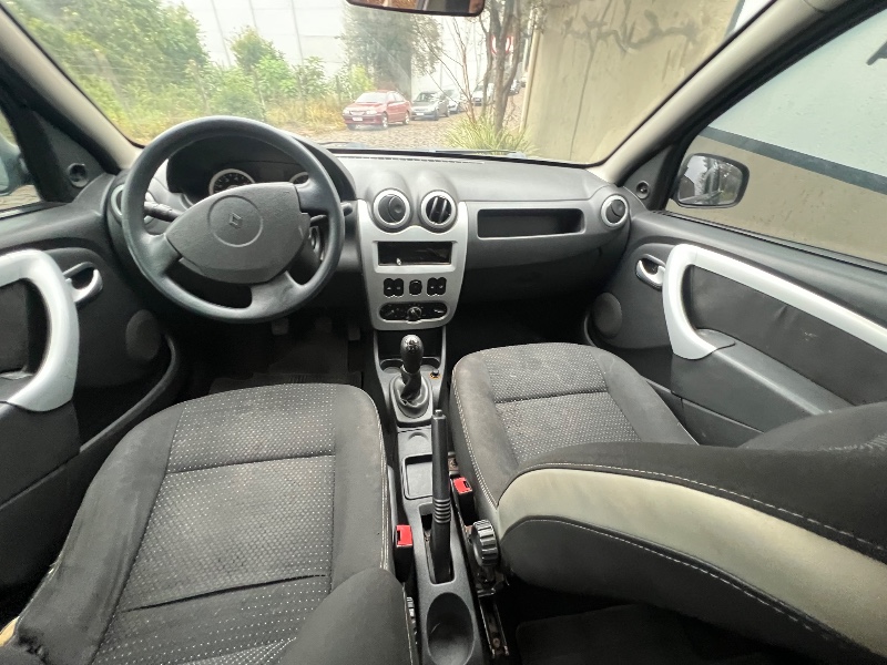 RENAULT SANDERO 1.6 STEPWAY 16V - 2009