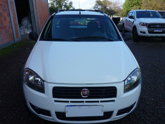 FIAT STRADA 1.4 MPI WORKING CE 8V 2013/2013 PREMIUM AUTOMÓVEIS ARROIO DO MEIO / Carros no Vale