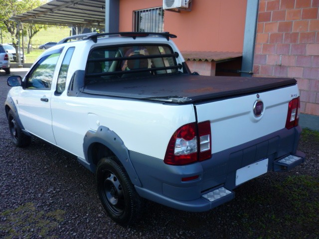 FIAT STRADA 1.4 MPI WORKING CE 8V 2013/2013 PREMIUM AUTOMÓVEIS ARROIO DO MEIO / Carros no Vale