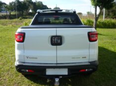 FIAT TORO 2.0 16V TURBO VOLCANO 4WD AT9 2019/2019 PREMIUM AUTOMÓVEIS ARROIO DO MEIO / Carros no Vale