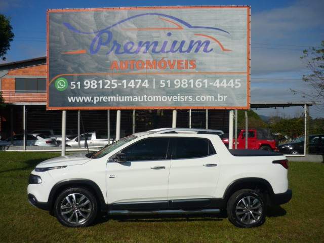 FIAT TORO 2.0 16V TURBO VOLCANO 4WD AT9 2019/2019 PREMIUM AUTOMÓVEIS ARROIO DO MEIO / Carros no Vale