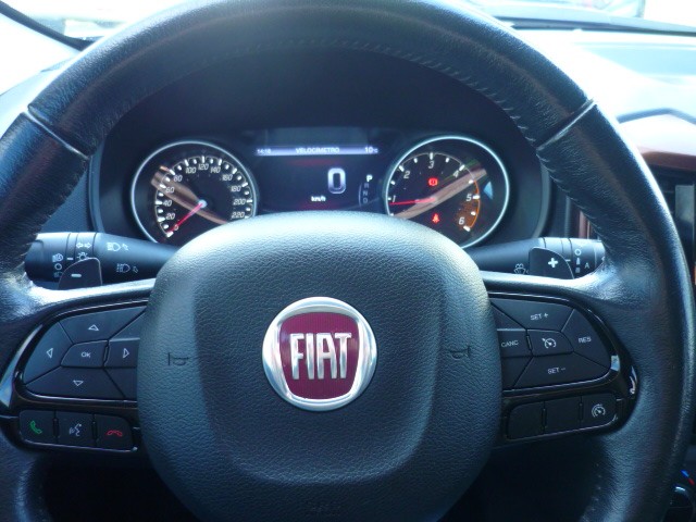 FIAT TORO 2.0 16V TURBO VOLCANO 4WD AT9 2019/2019 PREMIUM AUTOMÓVEIS ARROIO DO MEIO / Carros no Vale