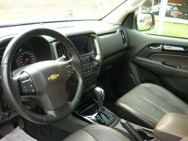 CHEVROLET S10 2.8 CTDI CD HIGH COUNTRY 4WD (AUT) 2017/2018 PREMIUM AUTOMÓVEIS ARROIO DO MEIO / Carros no Vale