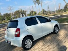 TOYOTA ETIOS 1.3 X / COMPLETO / SEG DONO 2018/2018 NEURI VEÍCULOS LAJEADO / Carros no Vale