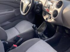 TOYOTA ETIOS 1.5 X SEDAN 16V FLEX 4P MANUAL 2013/2013 NEURI VEÍCULOS LAJEADO / Carros no Vale