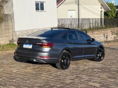 VOLKSWAGEN JETTA 1.4 R-LINE 250 16V TSI FLEX 4P AUTOMÁTICO 2019/2019 BOSCO AUTOMÓVEIS GUAPORÉ / Carros no Vale