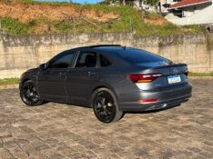 VOLKSWAGEN JETTA 1.4 R-LINE 250 16V TSI FLEX 4P AUTOMÁTICO 2019/2019 BOSCO AUTOMÓVEIS GUAPORÉ / Carros no Vale