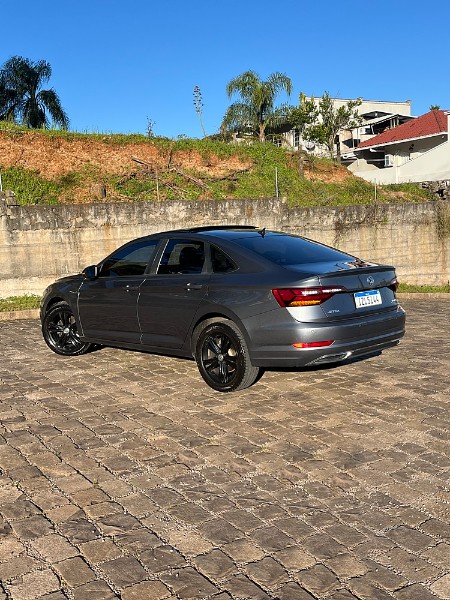 VOLKSWAGEN JETTA 1.4 R-LINE 250 16V TSI FLEX 4P AUTOMÁTICO 2019/2019 BOSCO AUTOMÓVEIS GUAPORÉ / Carros no Vale