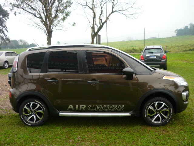 CITROEN AIRCROSS GLX 1.6 2013/2014 PREMIUM AUTOMÓVEIS ARROIO DO MEIO / Carros no Vale
