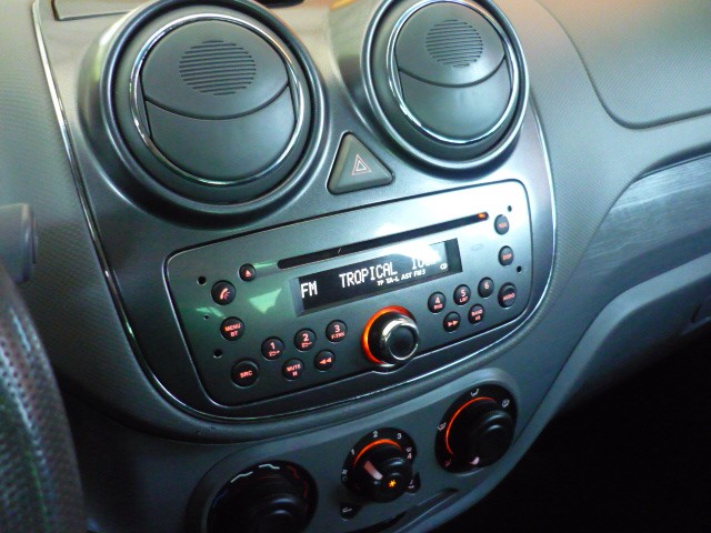 FIAT PALIO 1.6 MPI ESSENCE 16V AUTOMATIZADO 2014/2014 PREMIUM AUTOMÓVEIS ARROIO DO MEIO / Carros no Vale