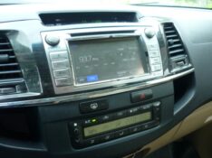 TOYOTA HILUX SW4 3.0 SRV 4X4 16V TURBO INTERCOOLER DIESEL 4P AUT 2015/2015 PREMIUM AUTOMÓVEIS ARROIO DO MEIO / Carros no Vale