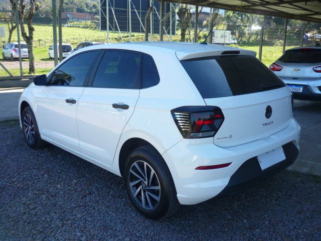 VOLKSWAGEN POLO 1.0 MPI TRACK MANUAL 2023/2024 PREMIUM AUTOMÓVEIS ARROIO DO MEIO / Carros no Vale