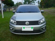 VOLKSWAGEN SAVEIRO 1.6 TRENDLINE CS 2017/2018 PREMIUM AUTOMÓVEIS ARROIO DO MEIO / Carros no Vale