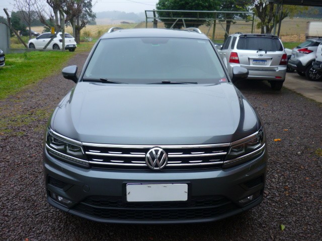 VOLKSWAGEN TIGUAN 1.4 TSI ALLSPACE 250 COMFORTLINE 2019/2019 PREMIUM AUTOMÓVEIS ARROIO DO MEIO / Carros no Vale