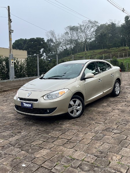 RENAULT FLUENCE 2.0 DYNAMIQUE 16V FLEX 4P AUTOMÁTICO 2014/2014 BOSCO AUTOMÓVEIS GUAPORÉ / Carros no Vale