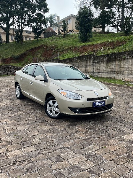 RENAULT FLUENCE 2.0 DYNAMIQUE 16V FLEX 4P AUTOMÁTICO 2014/2014 BOSCO AUTOMÓVEIS GUAPORÉ / Carros no Vale