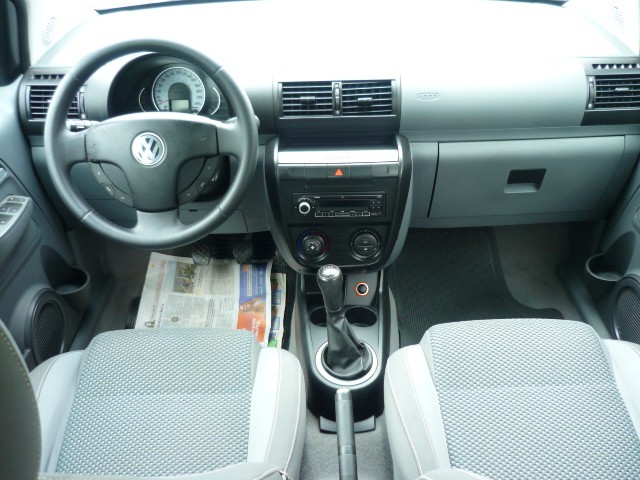 VOLKSWAGEN SPACEFOX 1.6 MI ROUTE 8V 2010/2010 PREMIUM AUTOMÓVEIS ARROIO DO MEIO / Carros no Vale