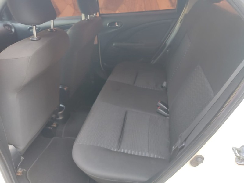 TOYOTA ETIOS SEDAN X 1.5 - 2015