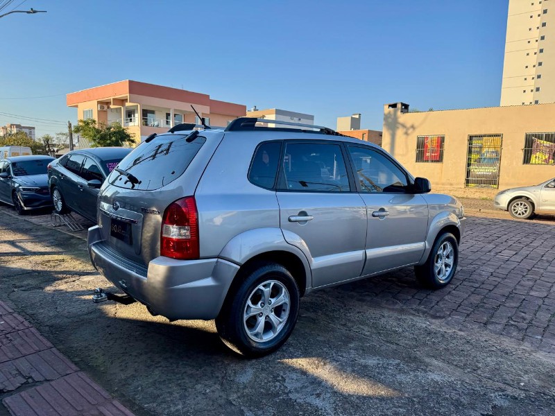 HYUNDAI TUCSON GLS 4X2 2WD 2.0 MPFI 16V 143CV AUT. 2009/2010 AR MULTIMARCAS VENÂNCIO AIRES / Carros no Vale