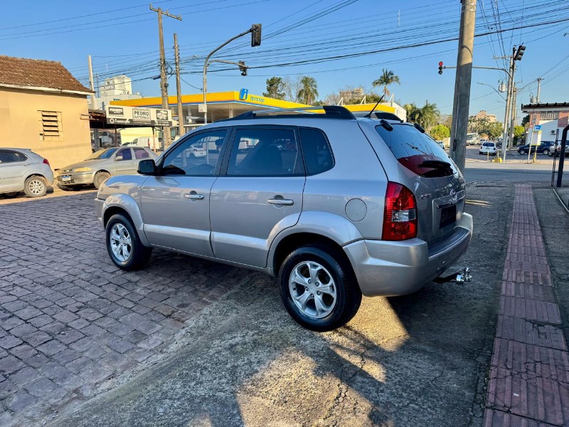 HYUNDAI TUCSON GLS 4X2 2WD 2.0 MPFI 16V 143CV AUT. 2009/2010 AR MULTIMARCAS VENÂNCIO AIRES / Carros no Vale