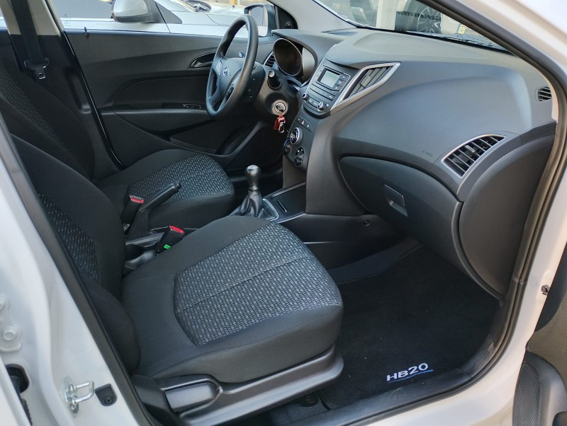 HYUNDAI HB20 UNIQUE 1.0 /2019 CHIMA VEÍCULOS VENÂNCIO AIRES / Carros no Vale