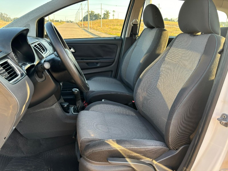 VOLKSWAGEN SPACEFOX TREND 1.6 /2012 RT 811 VEÍCULOS ARROIO DO MEIO / Carros no Vale