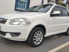 FIAT SIENA 1.4 MPI EL 8V FLEX 4P MANUAL 2013/2013 ADRIANO VEÍCULOS CRUZEIRO DO SUL / Carros no Vale