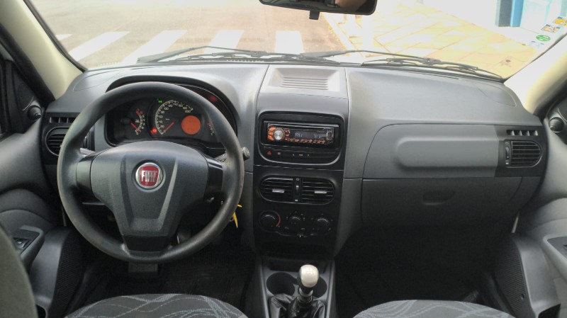 FIAT SIENA 1.4 MPI EL 8V FLEX 4P MANUAL 2013/2013 ADRIANO VEÍCULOS CRUZEIRO DO SUL / Carros no Vale