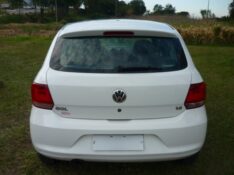 VOLKSWAGEN GOL 1.6 MI 8V FLEX 4P MANUAL 2013/2014 PREMIUM AUTOMÓVEIS ARROIO DO MEIO / Carros no Vale