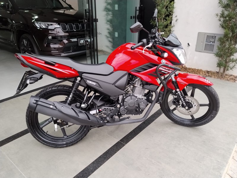 YAMAHA YS 150 FAZER SED 2024/2025 DE CONTO AUTOMÓVEIS SARANDI / Carros no Vale