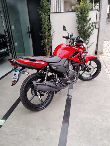 YAMAHA YS 150 FAZER SED 2024/2025 DE CONTO AUTOMÓVEIS SARANDI / Carros no Vale