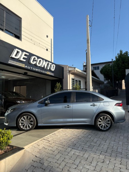 TOYOTA COROLLA 2.0 XEI 16V 2021/2021 DE CONTO AUTOMÓVEIS SARANDI / Carros no Vale