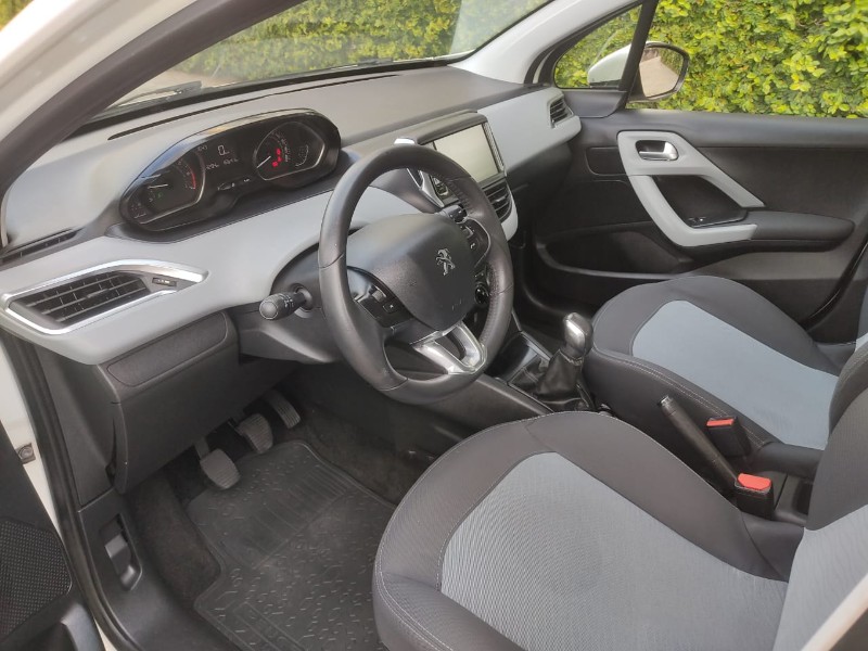 PEUGEOT 208 ACTIVE 1.5 - 2014