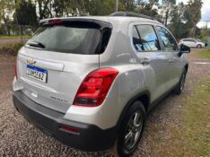 CHEVROLET TRACKER LT 1.8 /2016 MENEGHINI VEÍCULOS ARROIO DO MEIO / Carros no Vale