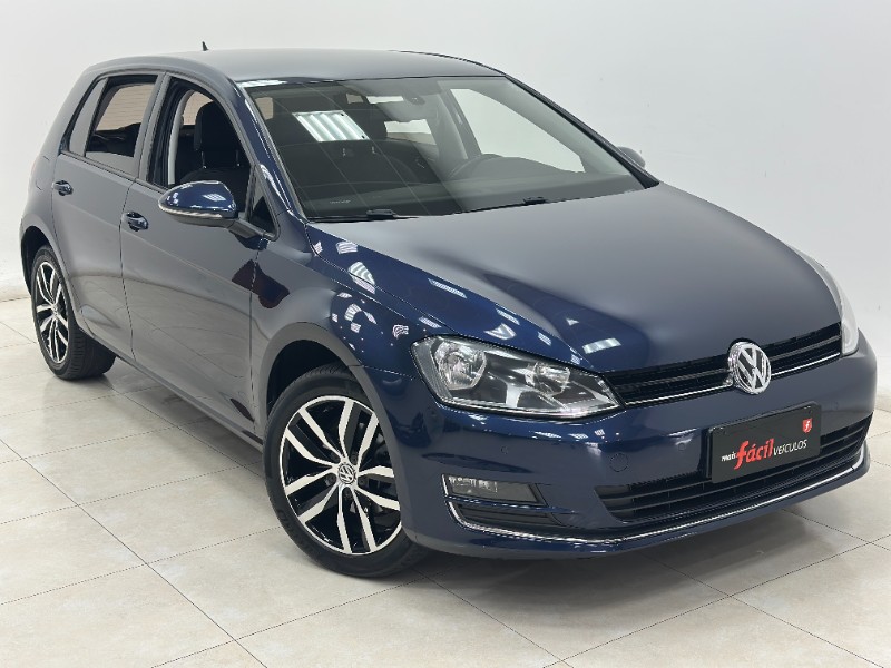 VOLKSWAGEN GOLF 1.4 TSI HIGHLINE 16V GASOLINA 4P AUTOMÁTICO 2013/2014 MAIS FÁCIL VEÍCULOS SANTA CRUZ DO SUL / Carros no Vale