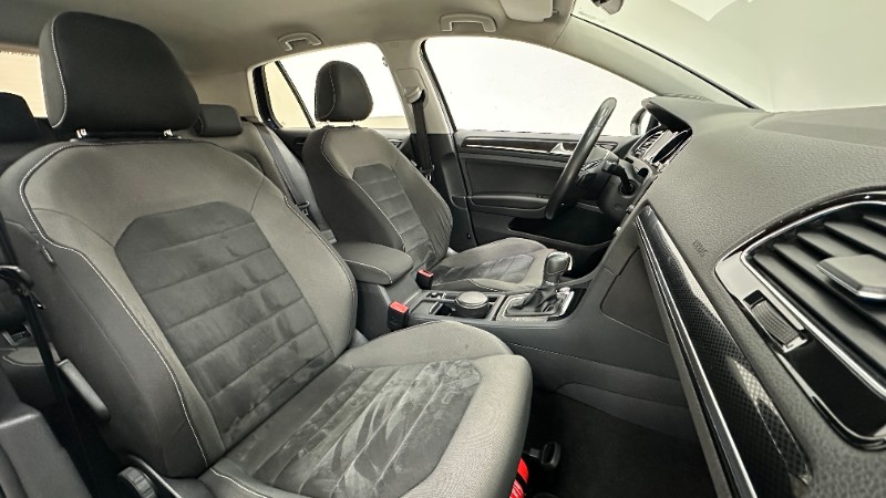 VOLKSWAGEN GOLF 1.4 TSI HIGHLINE 16V GASOLINA 4P AUTOMÁTICO 2013/2014 MAIS FÁCIL VEÍCULOS SANTA CRUZ DO SUL / Carros no Vale