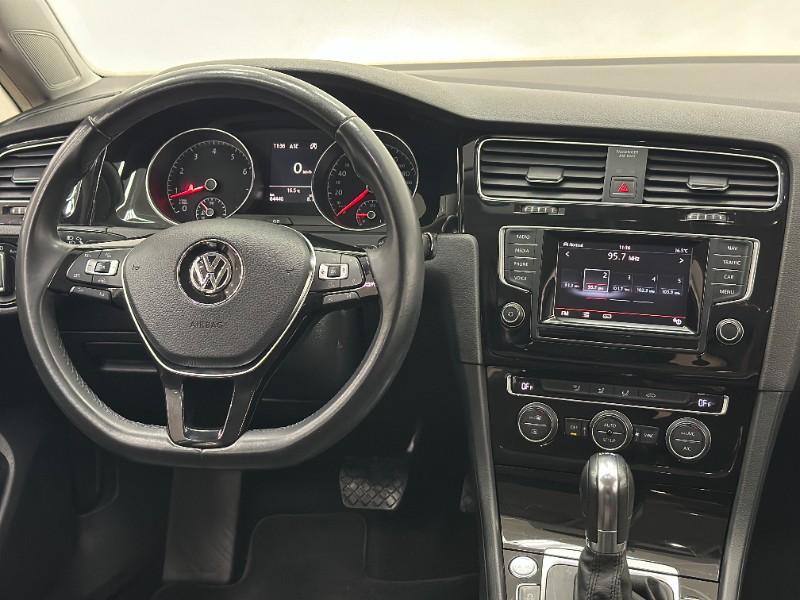 VOLKSWAGEN GOLF 1.4 TSI HIGHLINE 16V GASOLINA 4P AUTOMÁTICO 2013/2014 MAIS FÁCIL VEÍCULOS SANTA CRUZ DO SUL / Carros no Vale
