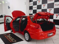 FIAT SIENA 1.0 FIRE 8V 2015/2015 TIAGO AUTOMÓVEIS VENÂNCIO AIRES / Carros no Vale